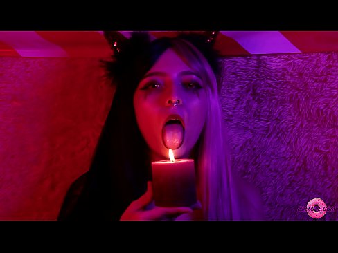 ❤️ Blowjob paiseanta ó Sexy Succubus le Comhlíonadh Béil Sluts linn ❌️